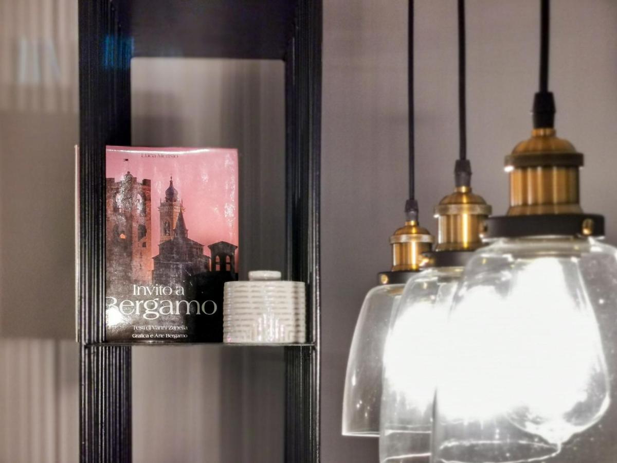 Chiclife - Florentin Downtown Apartment Бергамо Екстериор снимка