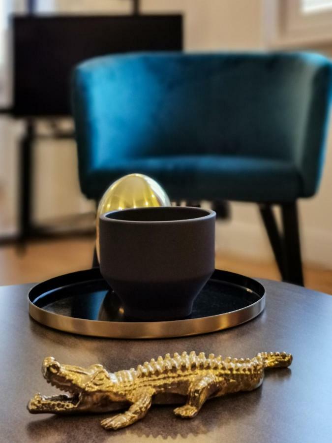 Chiclife - Florentin Downtown Apartment Бергамо Екстериор снимка